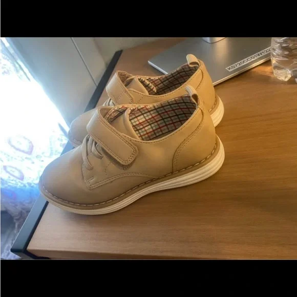 Kids Tan Leather Hook-and-Loop Dress Shoes - Picture 2 of 3